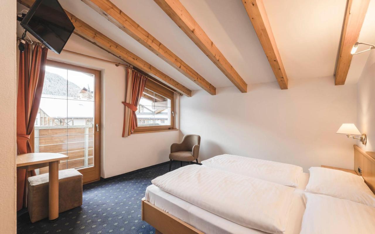 Hotel Schoelzhorn Superior Racines Extérieur photo